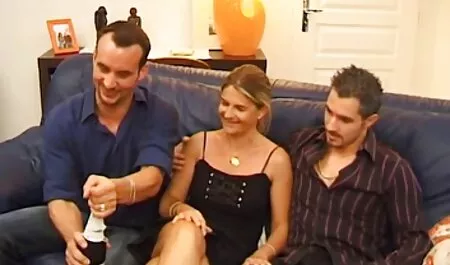 Trưởng thành Brazil cô gái tàn bạo fucked với một Lớn tinh ranh sec loạn luân trong tất cả các lỗ