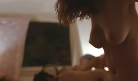 Trẻ Séc khách hàng cho phép người đấm bóp đàn ông làm tình cô ấy shamelessly trên các đi séc loạn luan văng