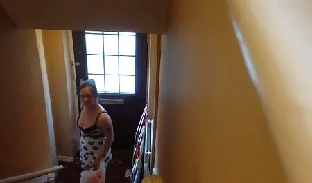 Hai trưởng thành sluts sắp xếp một mát gangbang sec loan luan hd với một quý ông