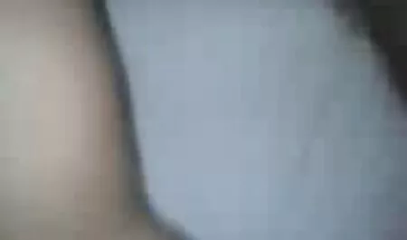 Trưởng thành tóc phom sec loan luan vàng âm đạo mất một khổng lồ dildo với dễ dàng