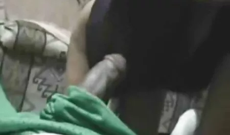 Khách phim sec bo dit con gai hàng đã chọn một người mát-xa với cách mát-xa độc đáo