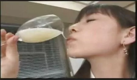 Trưởng thành milf hút vòi nước với vui lòng và thích tình dục với một phim sec loan luan em chong chi dau mông cắm trong các đít