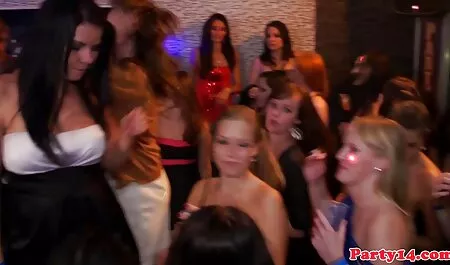 Trưởng thành latina đàn bà với lớn phim sec anh em ruot tits quyến rũ trẻ người vì tình dục
